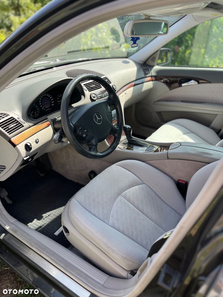 Mercedes-Benz Klasa E 240 4-Matic Avantgarde - 4