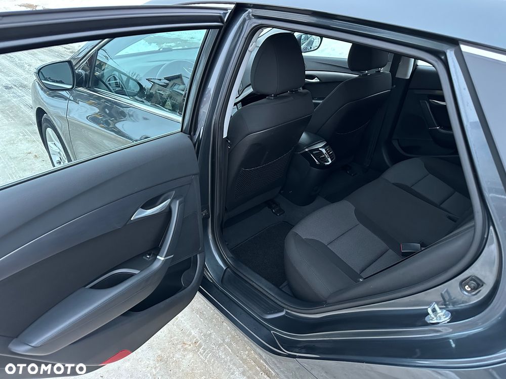 Hyundai i40 1.7 CRDi Comfort + - 12