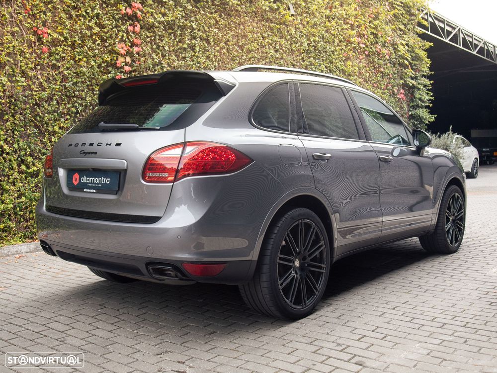 Porsche Cayenne II - 11
