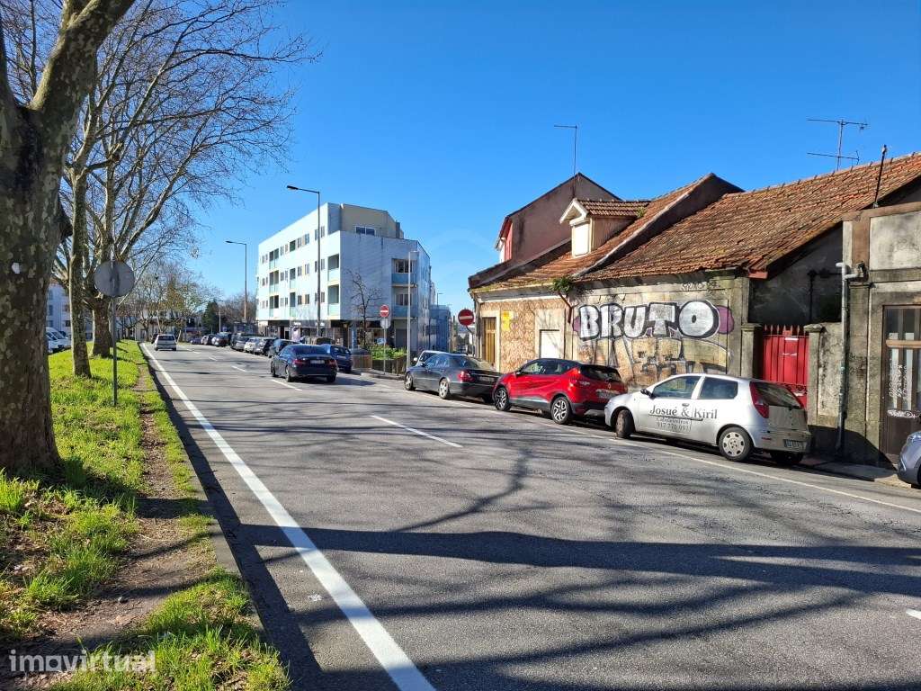 Terreno para Construção a 800 metros do Hospital de São João, Porto - Grande imagem: 4/5