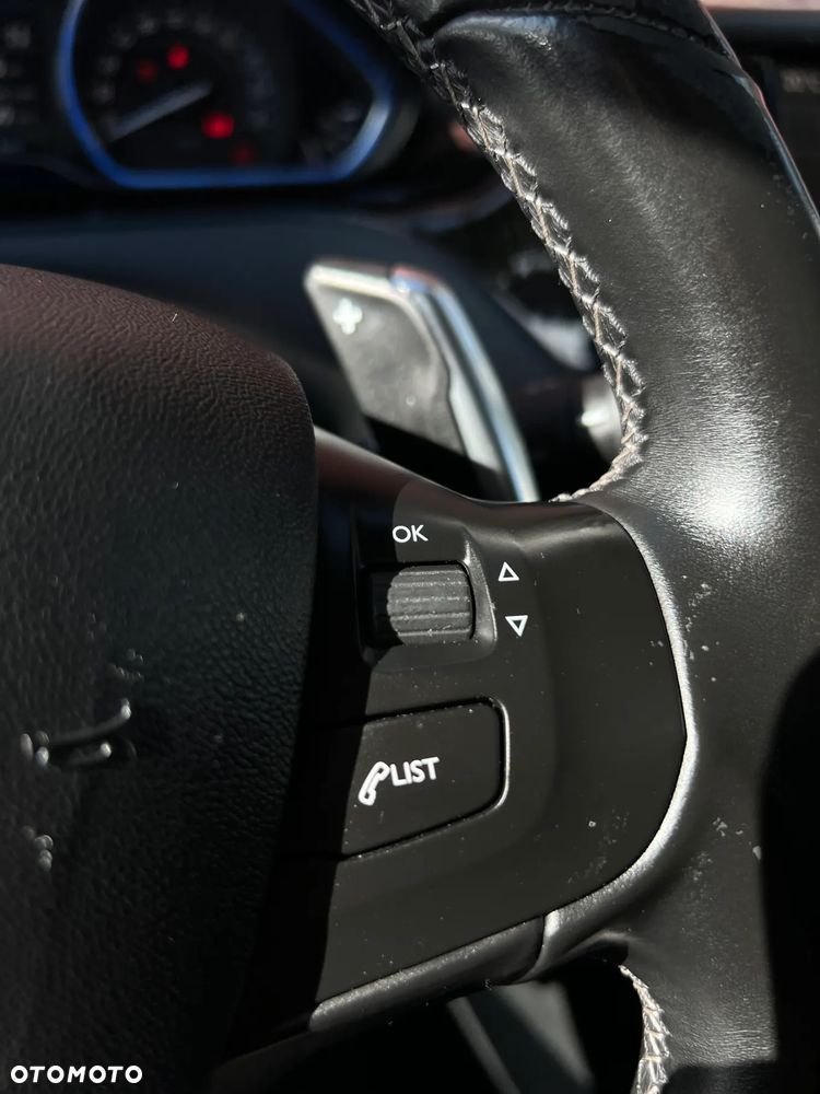 Peugeot 2008 - 30