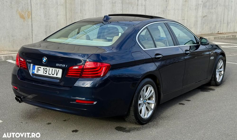 BMW Seria 5 528i xDrive Aut. - 3