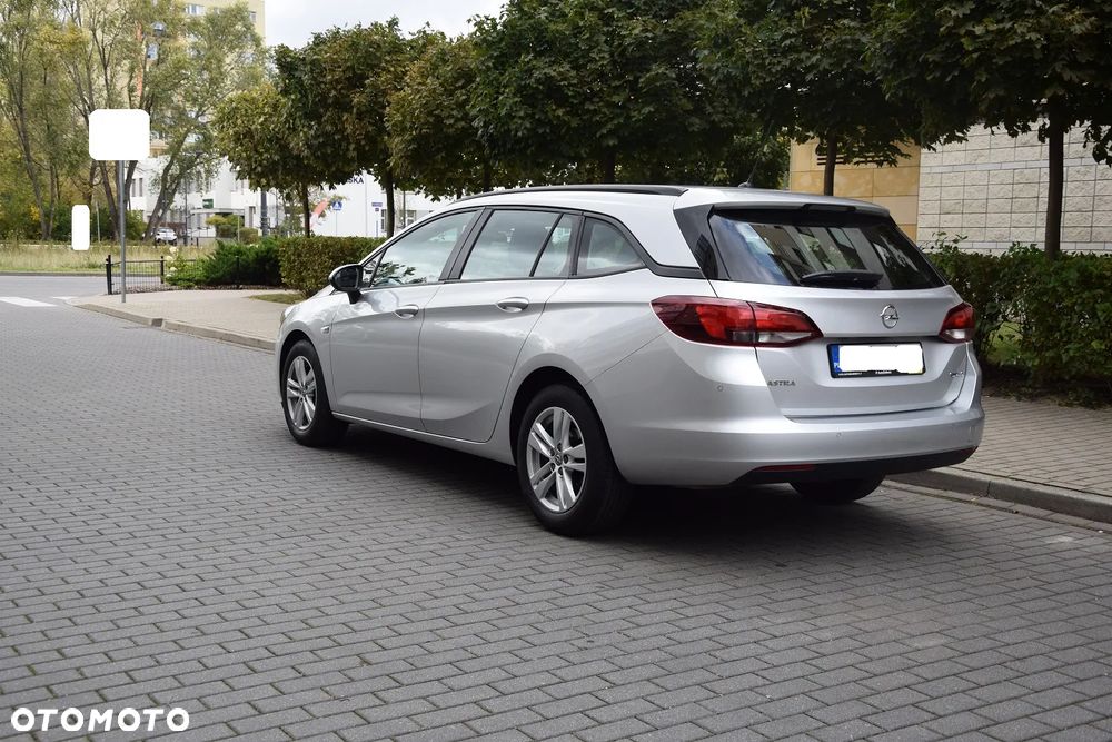 Opel Astra 1.4 T Dynamic S&S - 9