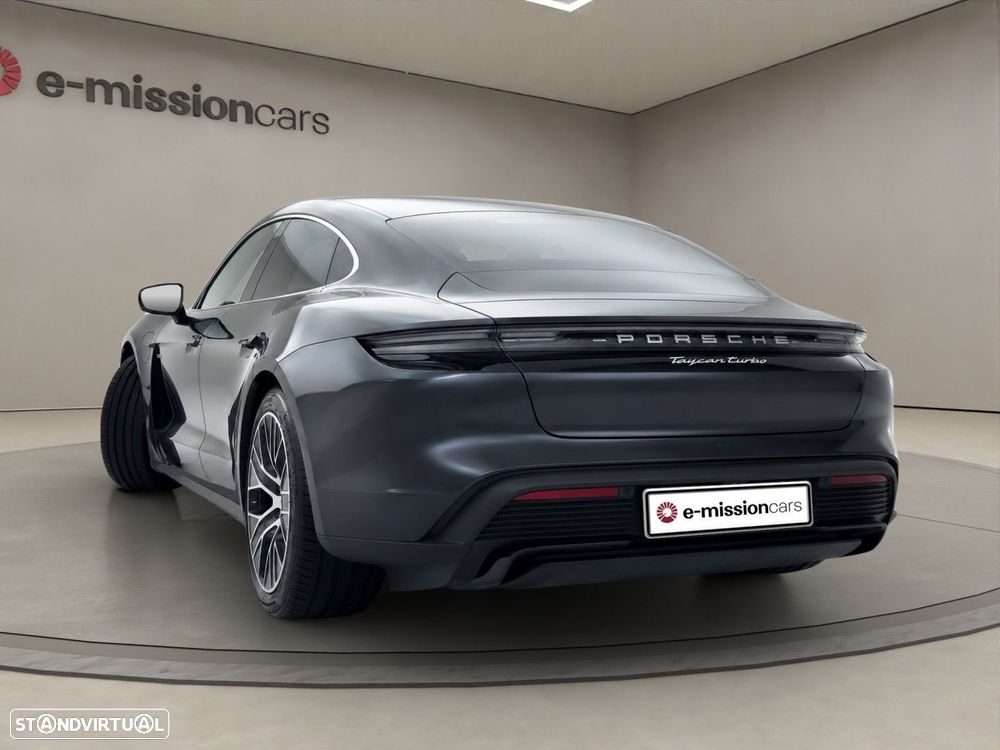 Porsche Taycan Turbo - 2