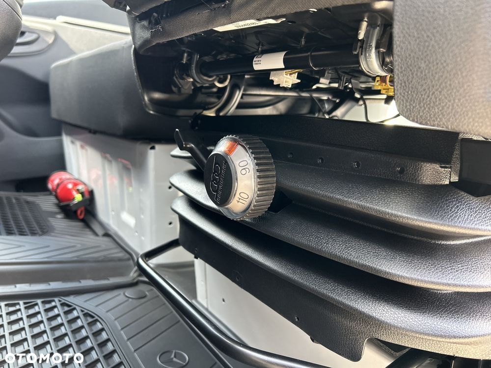 Mercedes-Benz Sprinter 319 CDI Long PRO - 21