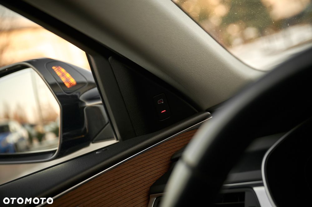 Audi A6 Avant 2.0 TDI ultra S tronic - 36