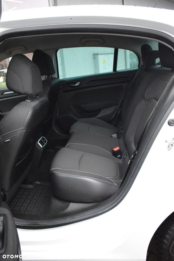 Renault Megane 1.6 SCe Zen - 9