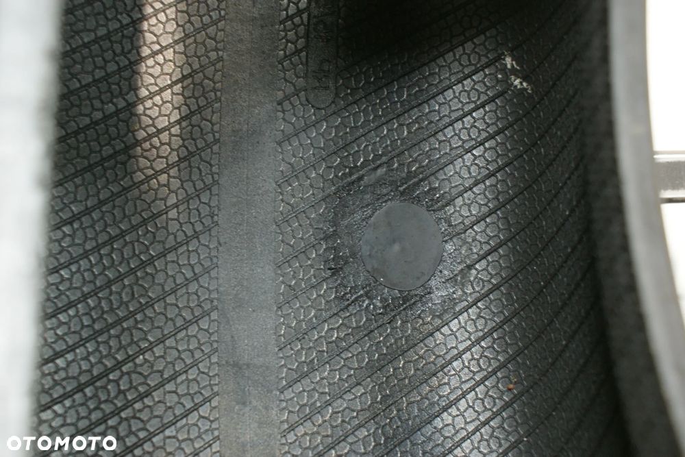 całoroczne 235/65R16C VREDESTEIN COMTRAC 2 ALLSEASON+ 7,3mm R3390 . - 4