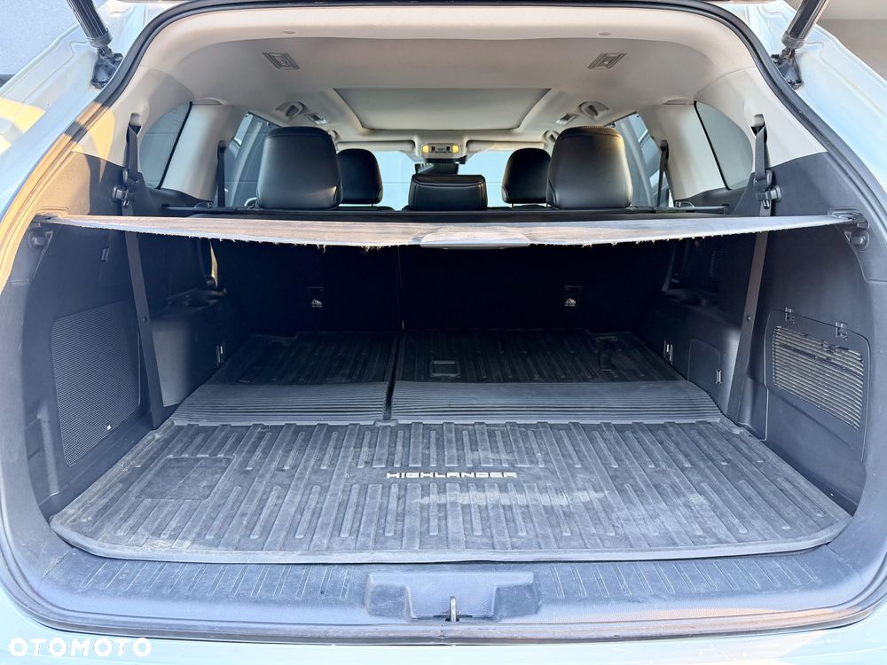 Toyota Highlander 2.5 Hybrid Executive - 22