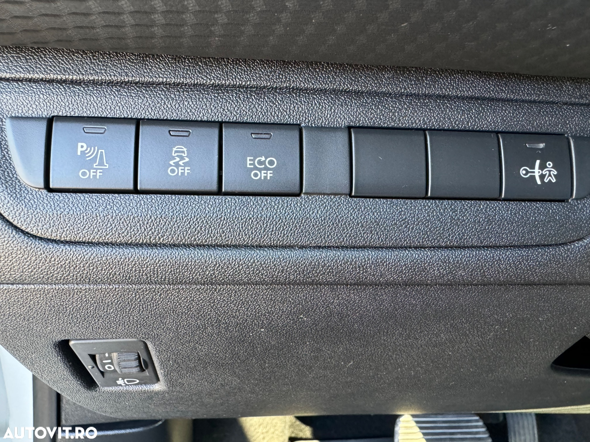 Peugeot 208 PureTech 82 ETG5 Stop & Start Active - 18