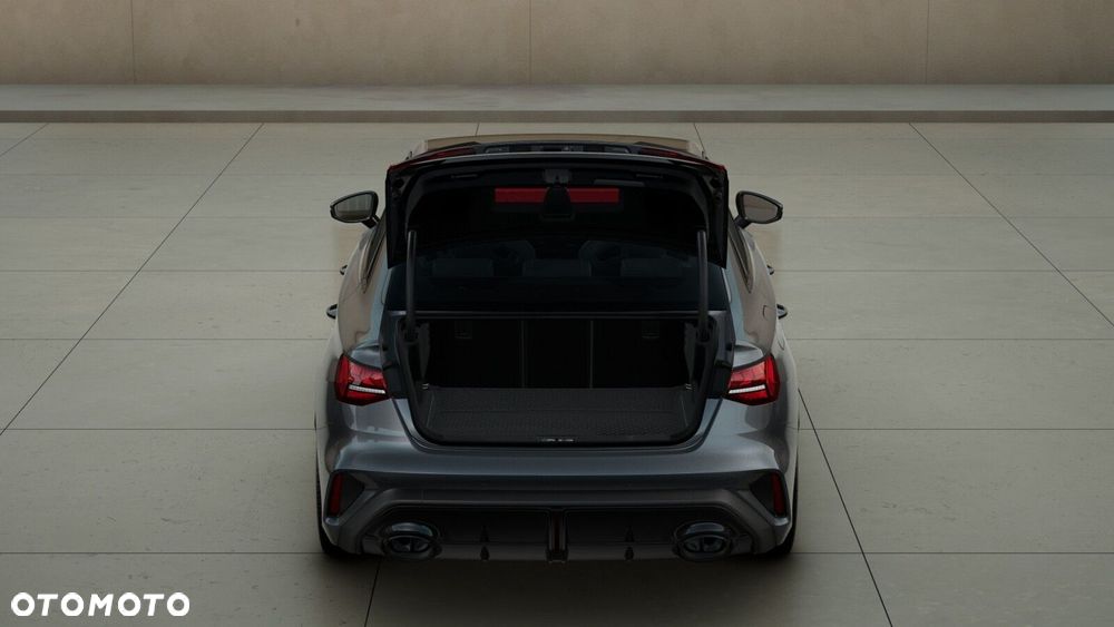 Audi RS3 Limousine - 8