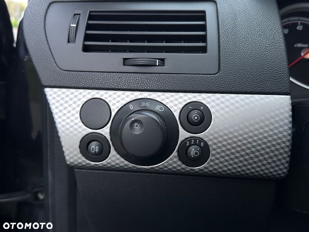 Opel Astra III 1.8 Enjoy - 16