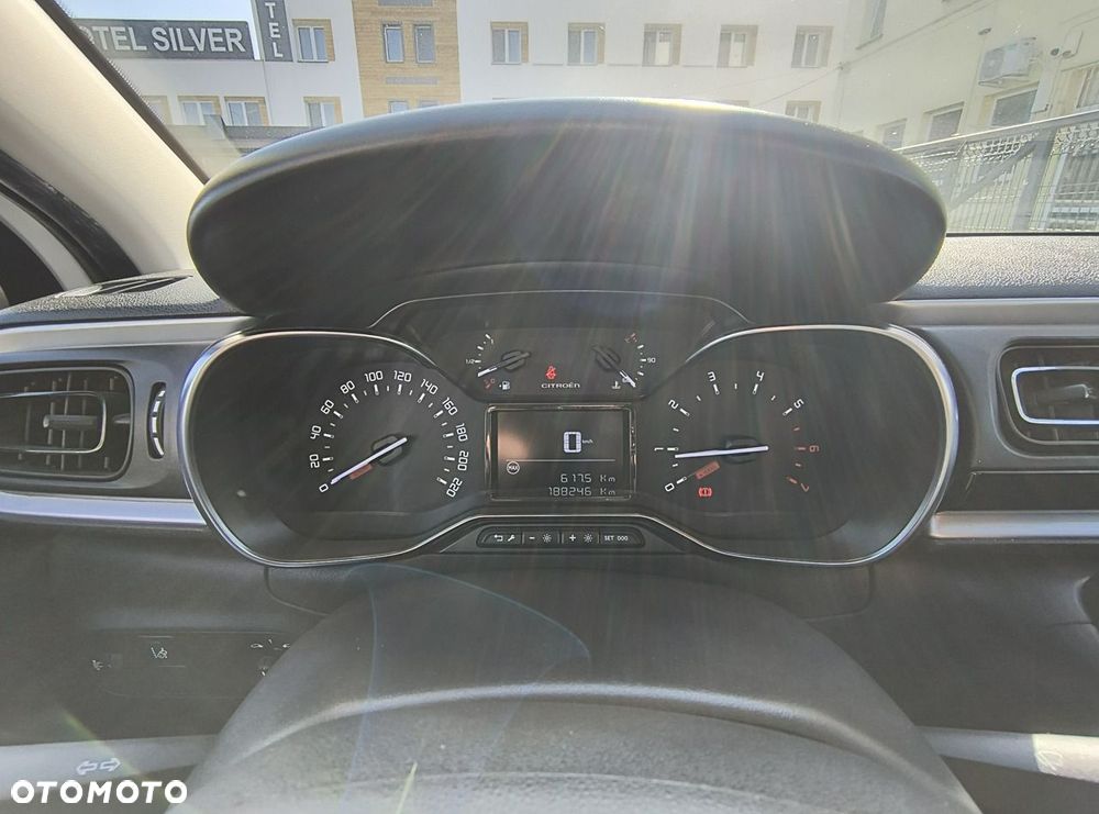 Citroën C3 1.6 BlueHDi Shine S&S - 21