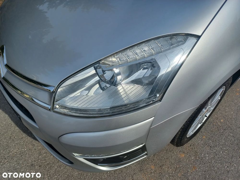 Citroën C4 Picasso 2.0 HDi FAP Exclusive - 4