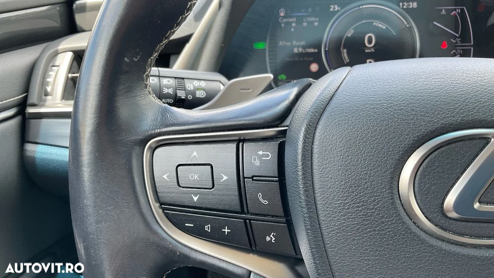 Lexus Seria ES 300h Executive - 21
