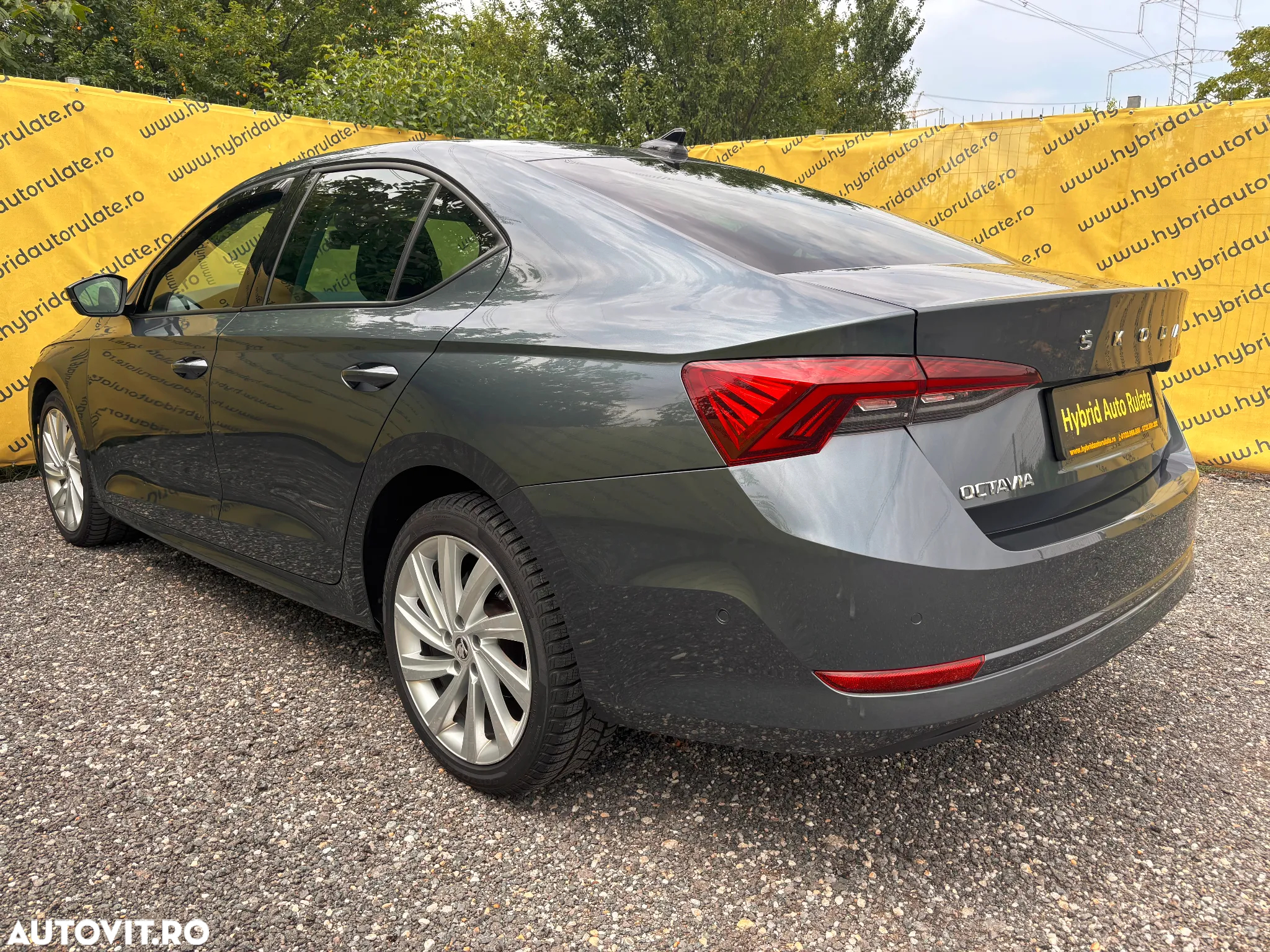 Skoda Octavia 2.0 TDI DSG Style - 3