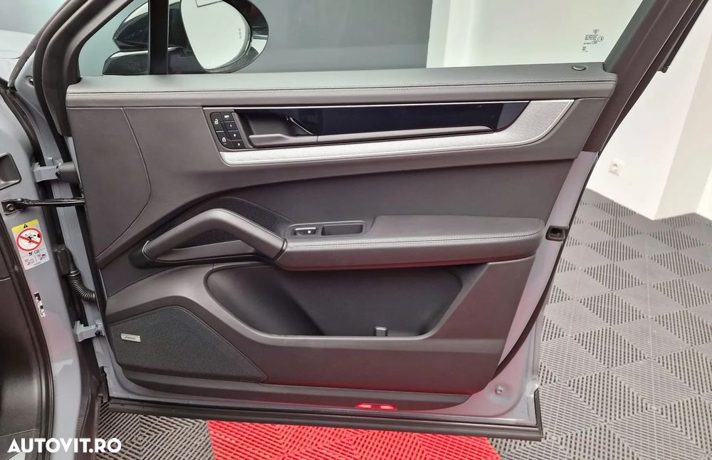 Porsche Cayenne Coupe S Tiptronic S - 24