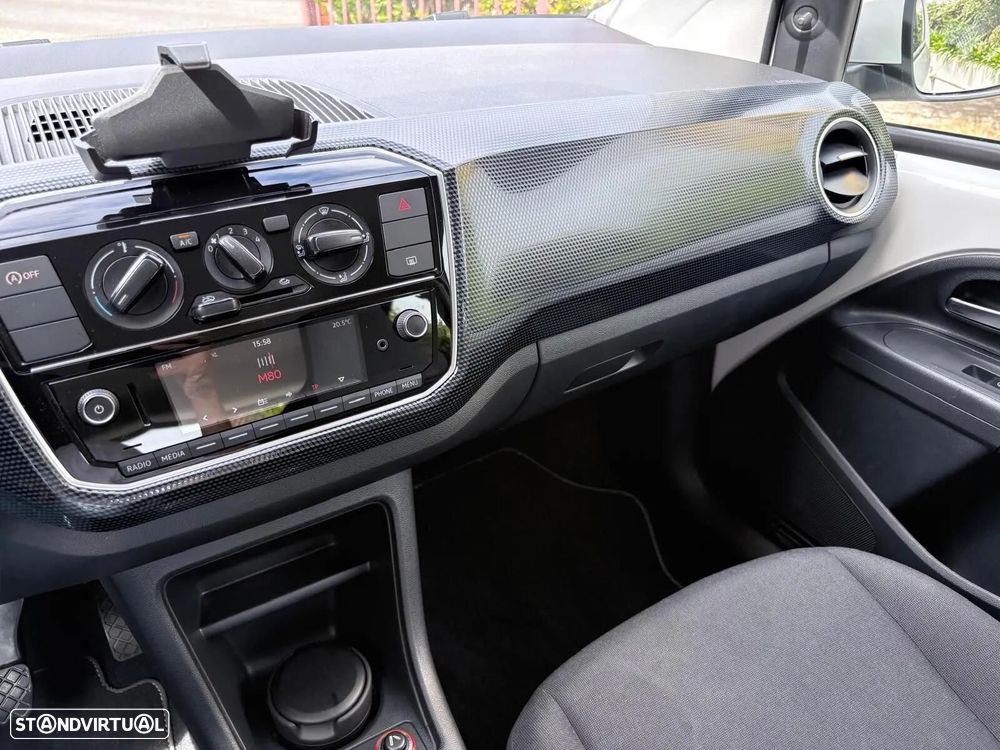 VW Up! 1.0 BMT Move - 46