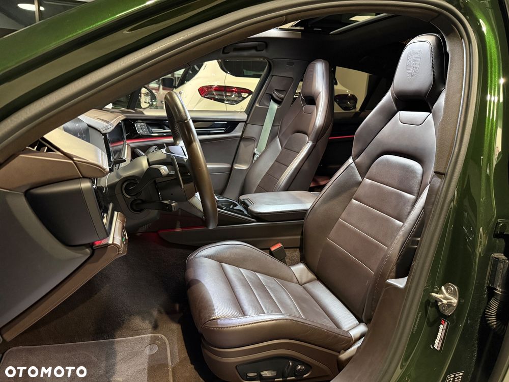 Porsche Panamera 4 - 15