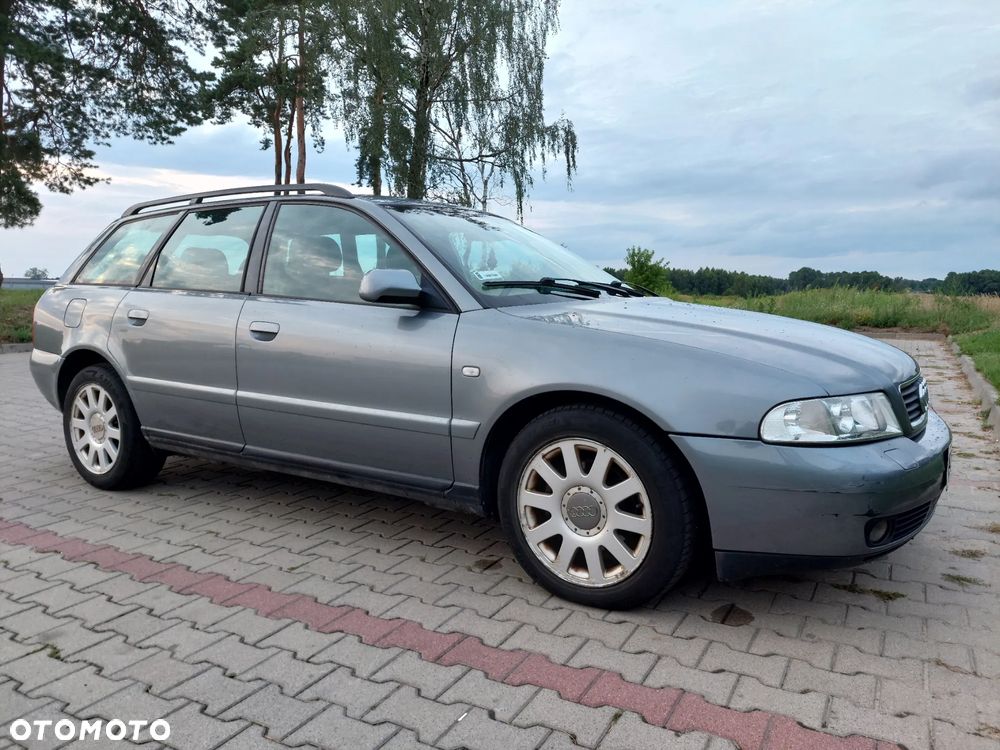 Audi A4 Avant 1.8 - 7