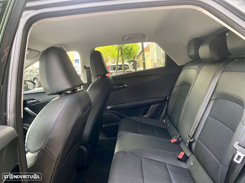 MG MG4 64 kWh Luxury - 31