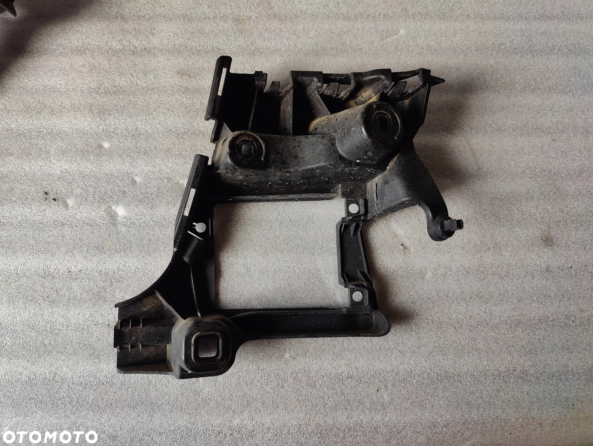 AUDI A6 C7 AVANT UCHWYT MOCOWANIE ŚLIZG ZDERZAKA TYLNEGO PRAWY LEWY 4G9807393D 4G9807394D - 3