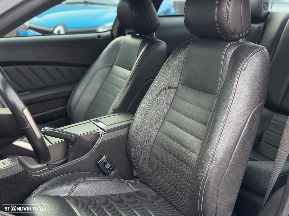 Ford Mustang 5.0 Ti-VCT GT - 18