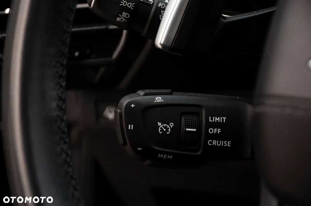 DS Automobiles DS 7 Crossback - 34
