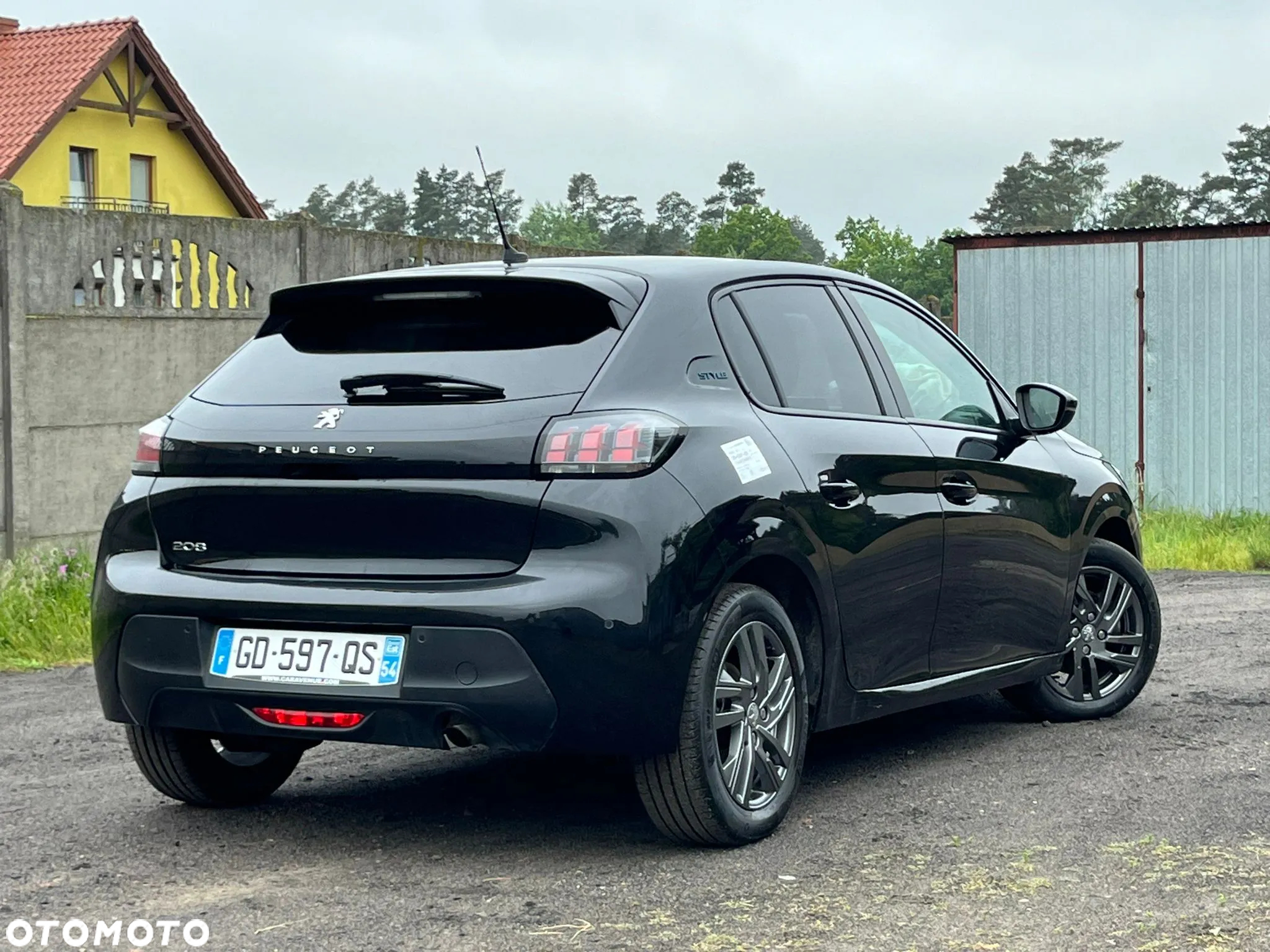 Peugeot 208 - 4