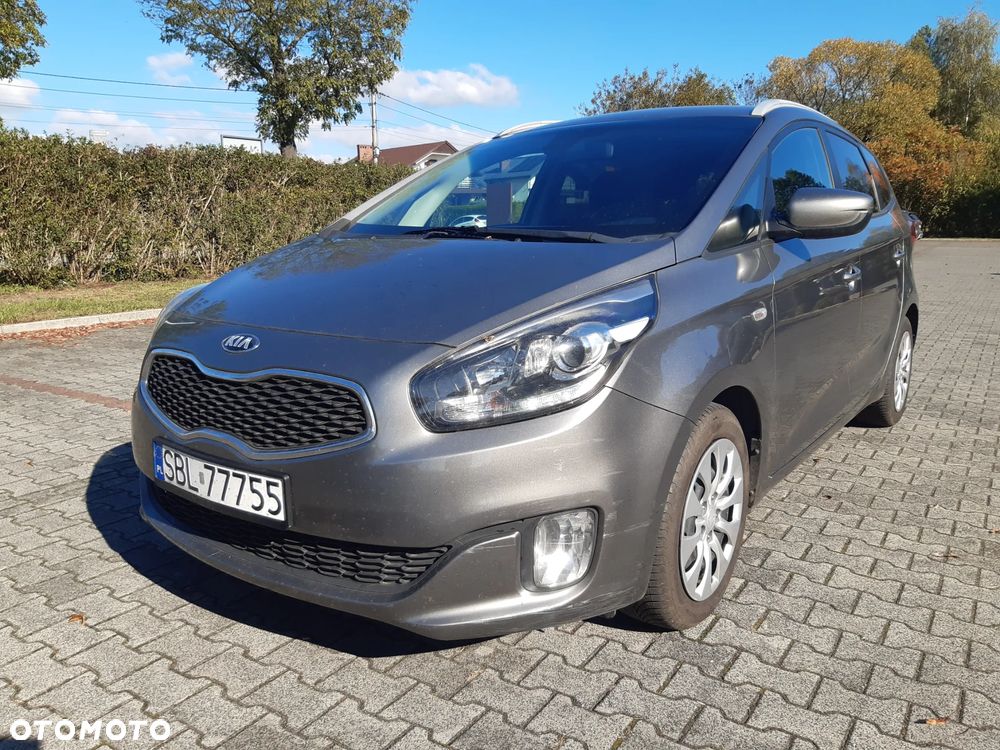 Kia Carens 1.7 CRDi 115 Dream Team Edition - 1