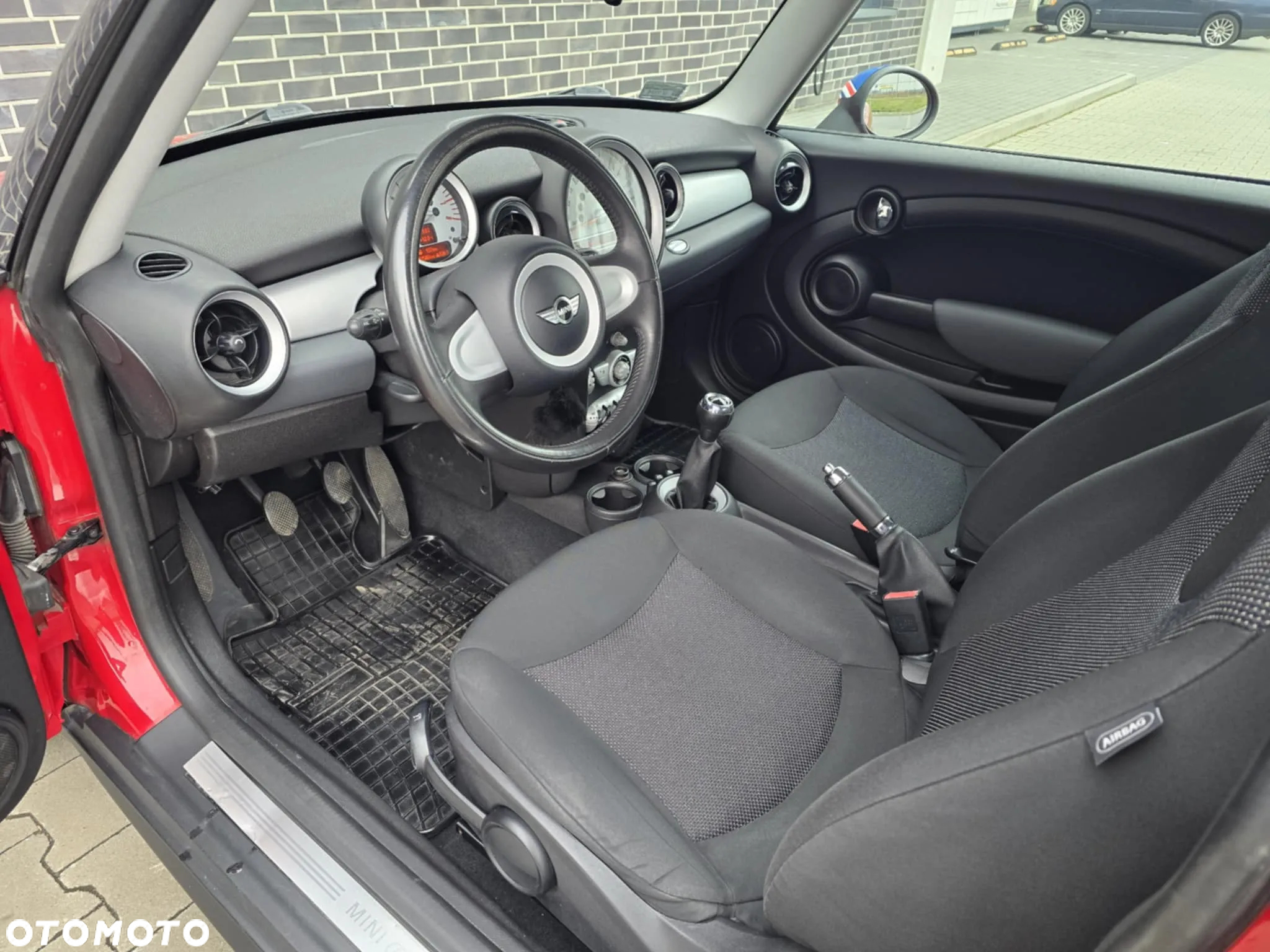 MINI Cooper 50 Mayfair - 18