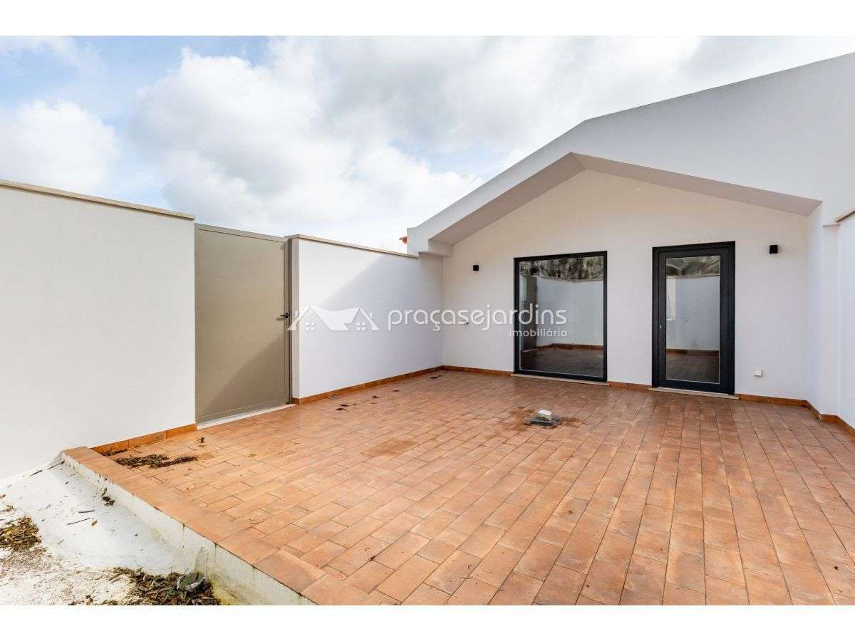 Apartamento T3 Novo - Condomínio do Castelo - Grande imagem: 3/38