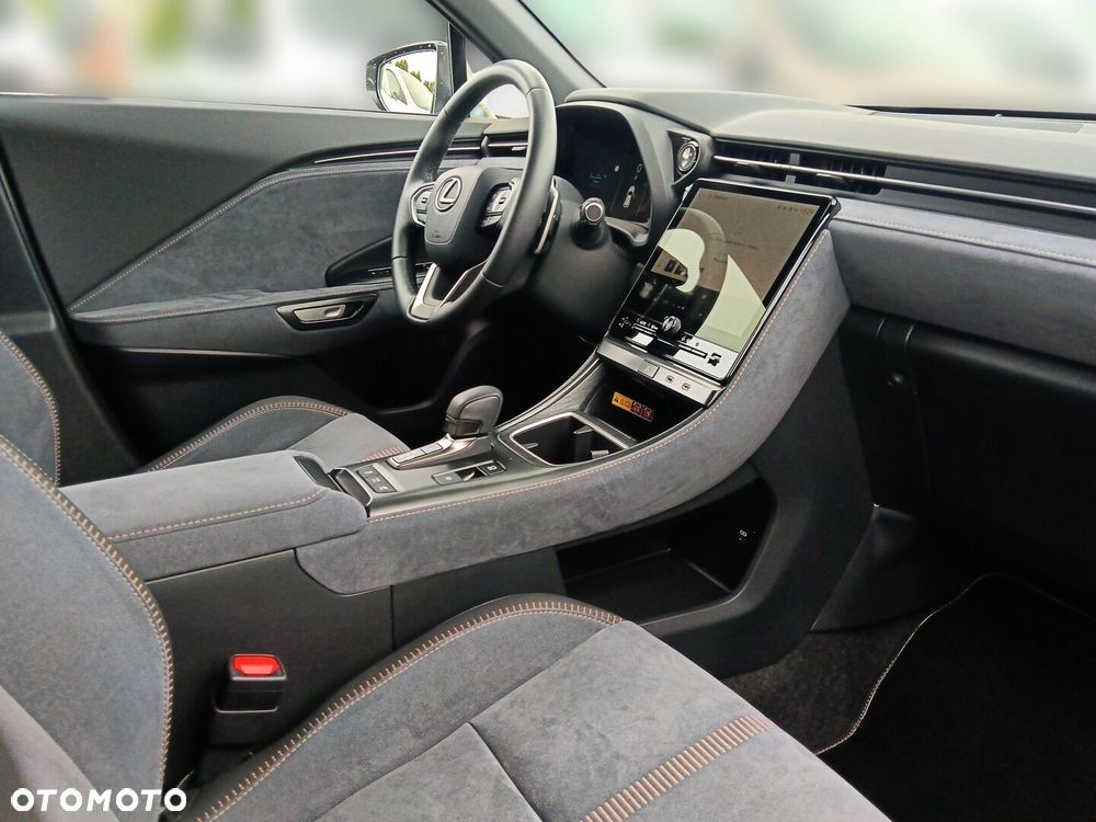 Lexus LBX 1.5 Hybrid Cool - 9