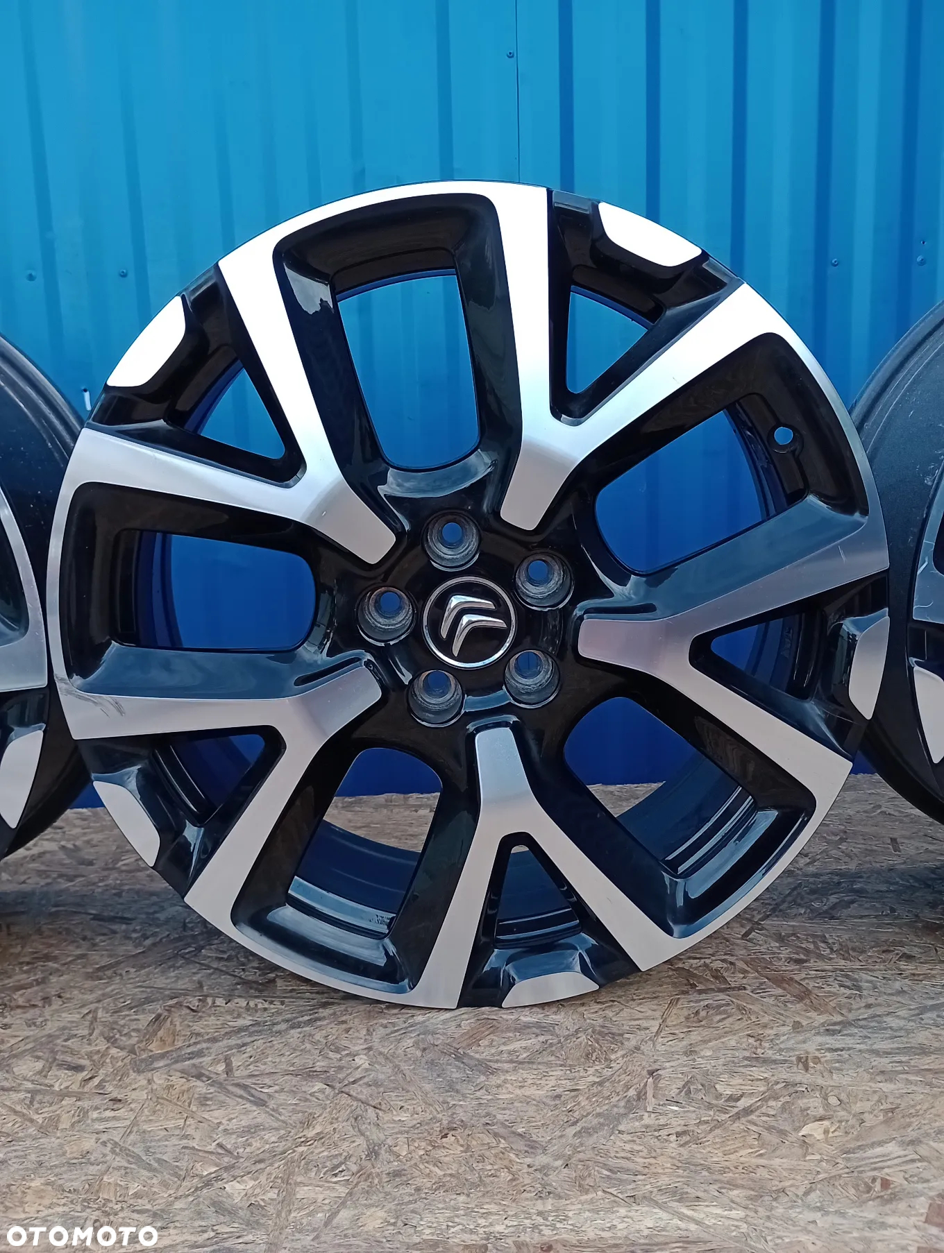 FELGI ALUMINIOWE 5x108 R19 7J ET38 CITROEN C5 AIRCROSS DS AUTOMOBILES DS4 - 4