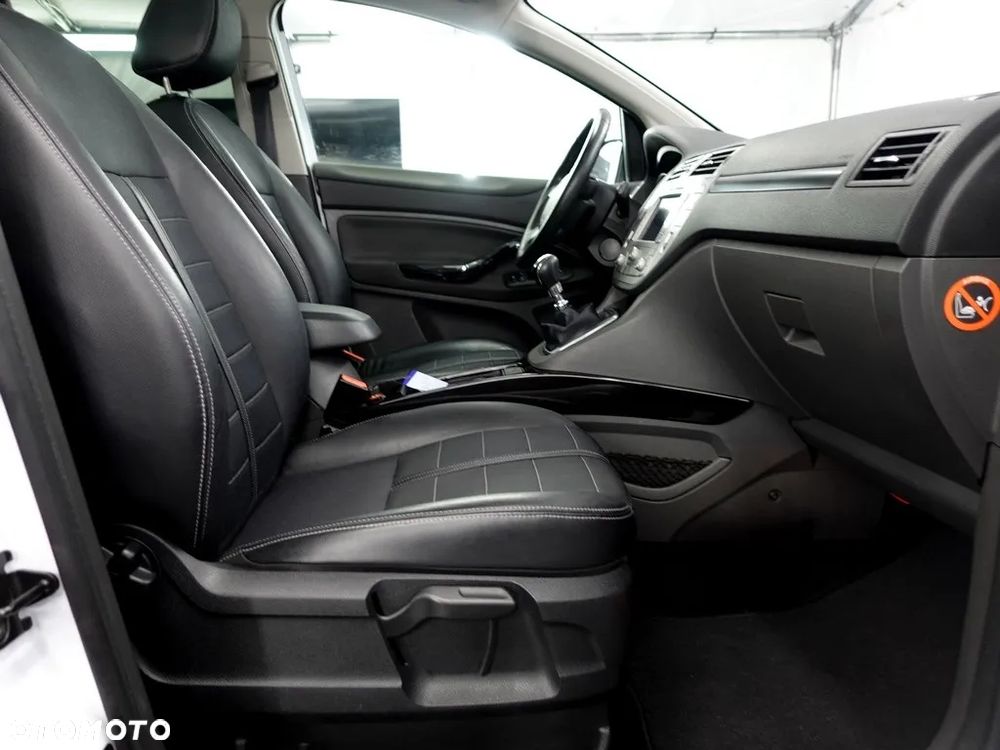 Ford Kuga 2.0 TDCi Titanium S - 14