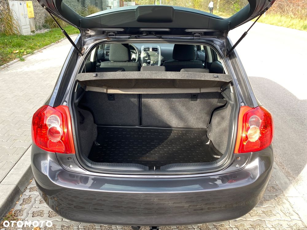 Toyota Auris 2.0 D-4D Executive - 13
