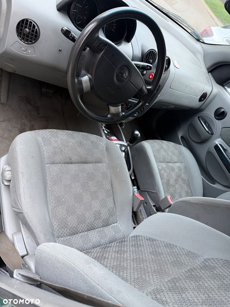 Chevrolet Aveo - 7