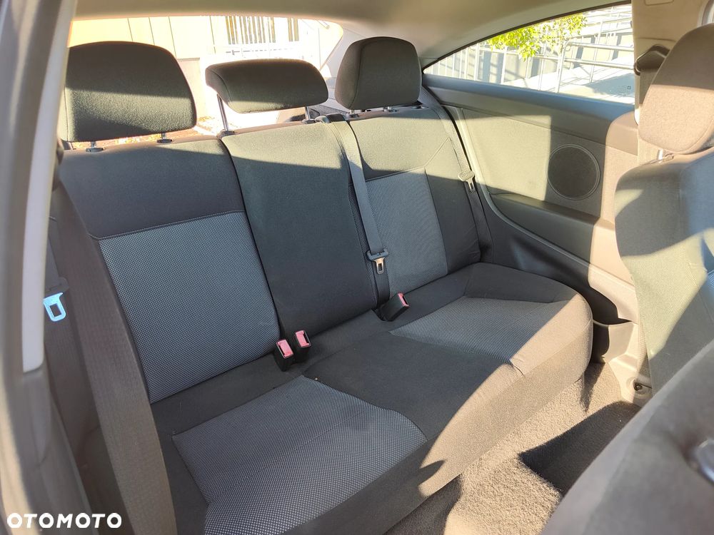 Opel Astra 1.4 GL - 9