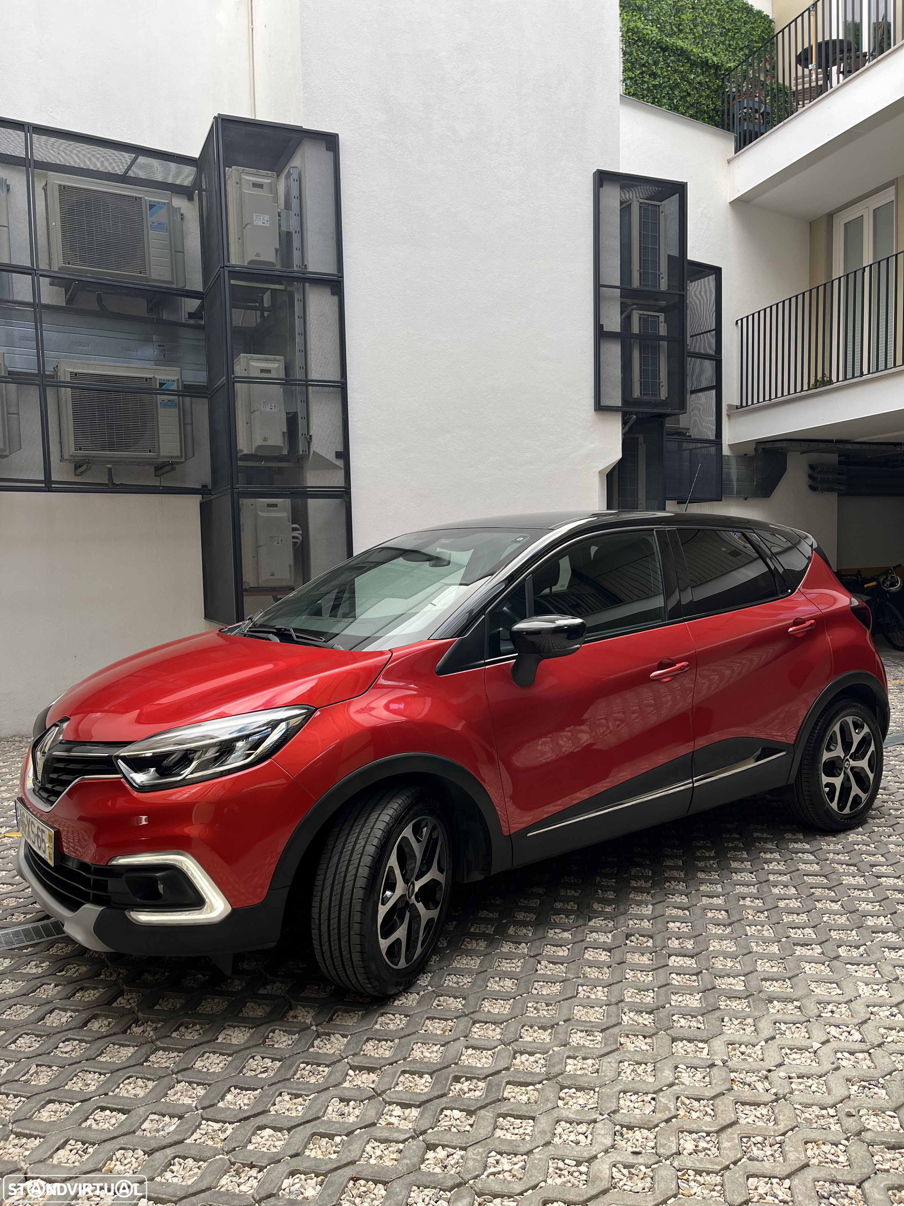 Renault Captur 0.9 TCE Exclusive - 1