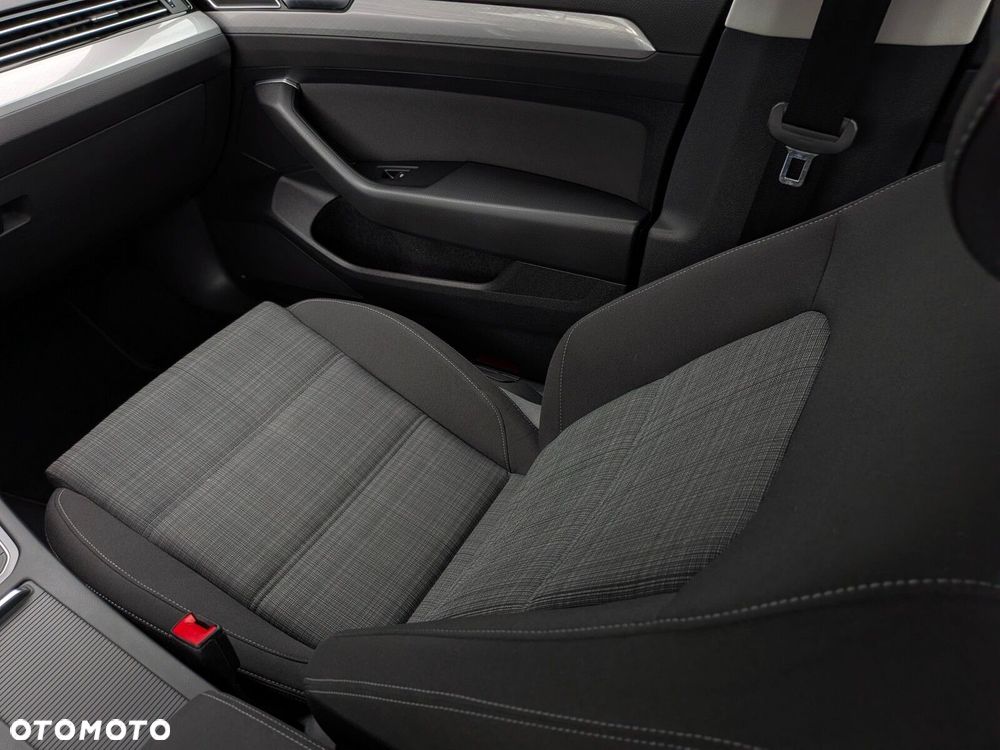 Volkswagen Passat 1.5 TSI EVO Business DSG - 15