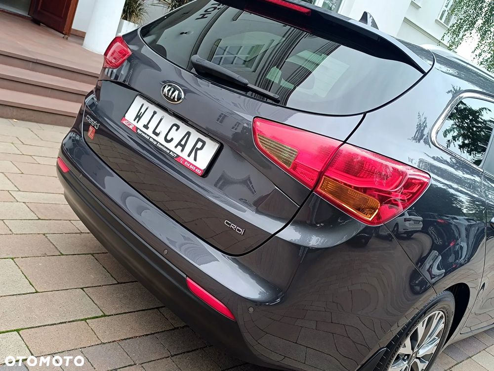 Kia Ceed 1.6 CRDi 136 DCT ISG Platinum Edition - 21