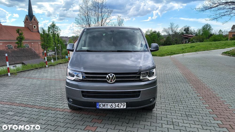 Volkswagen Caravelle - 8
