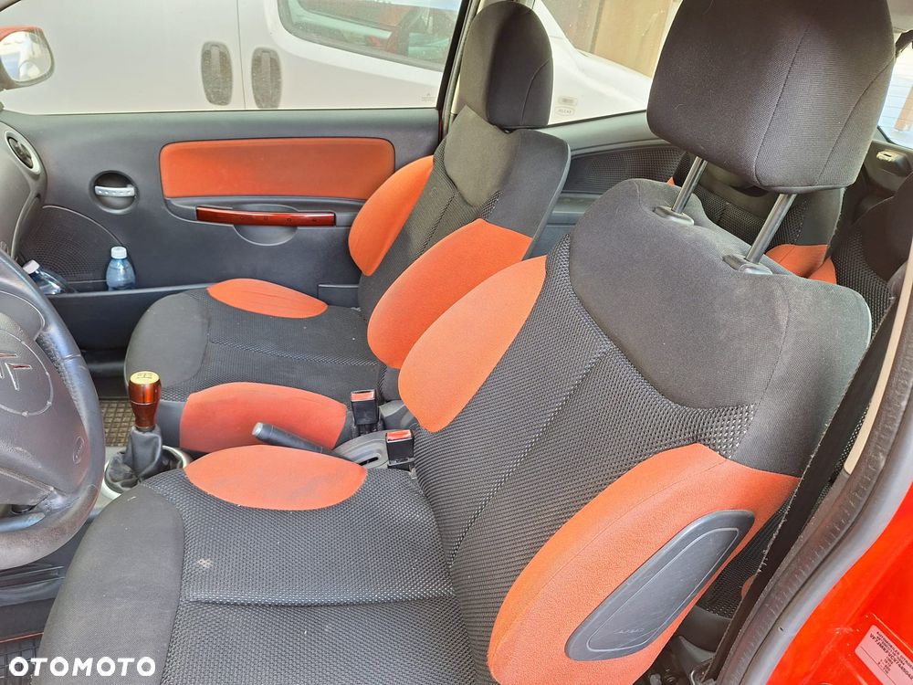 Citroën C2 1.4 VTR - 10