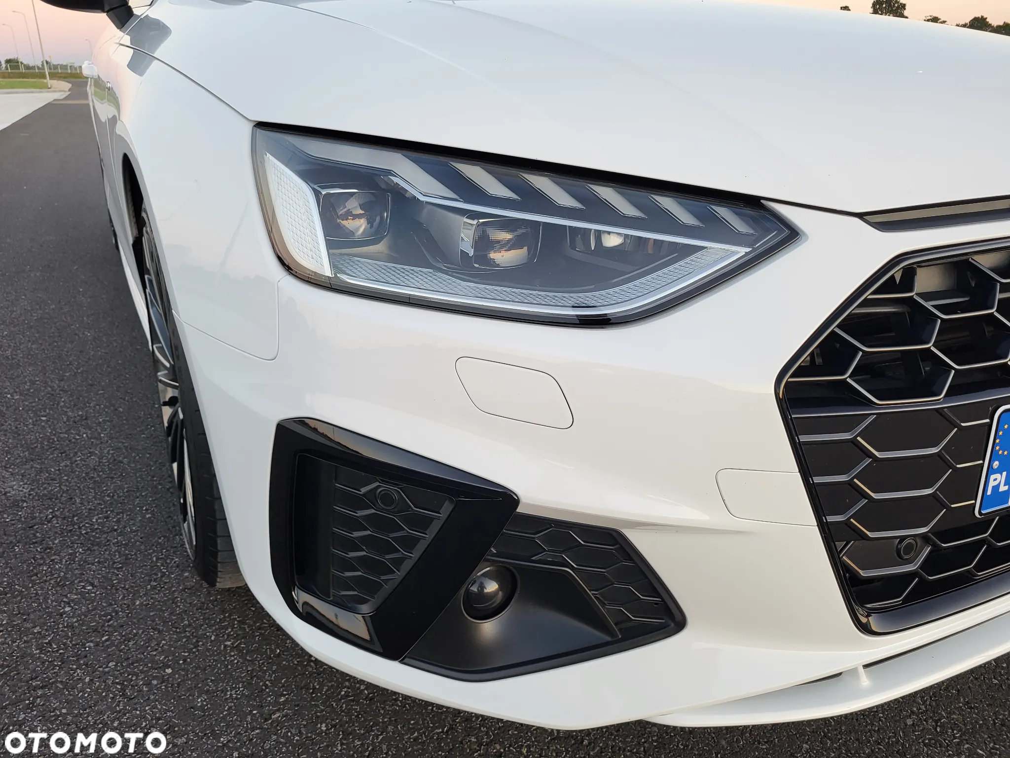 Audi A4 40 TDI S tronic S line - 18