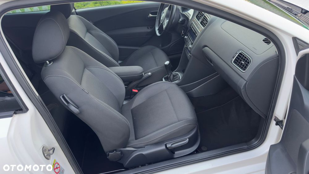 Volkswagen Polo - 8