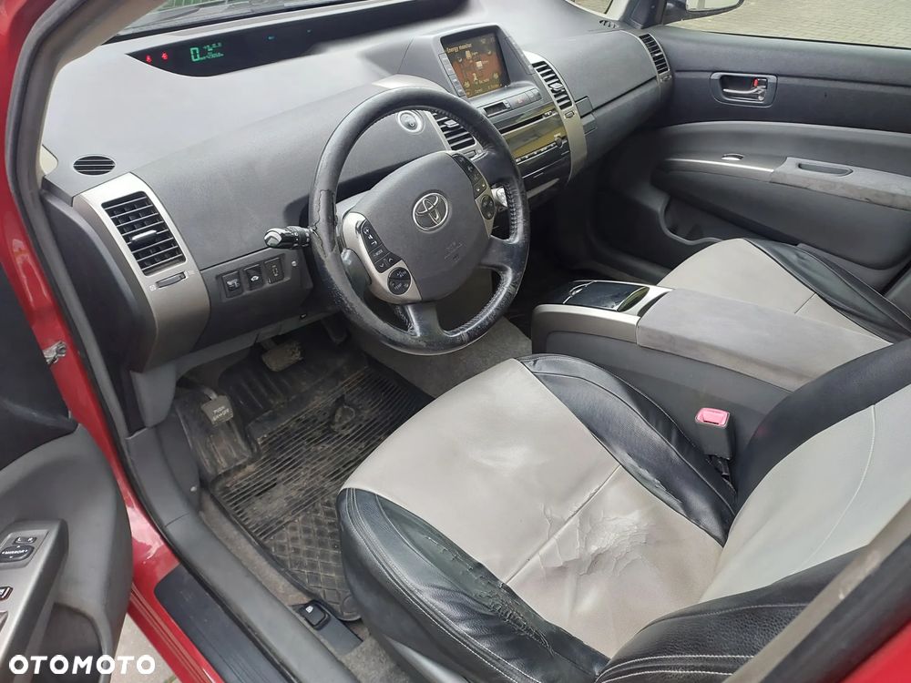 Toyota Prius 1.5 VVT-i Prestige - 6