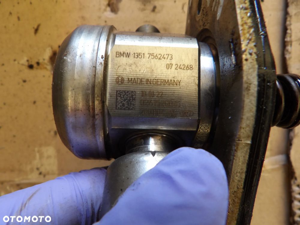 BMW - E81,E90,E91 - N43 , 2.0i - POMPA PALIWA - DEMONTAŻ - 7562473 - 3