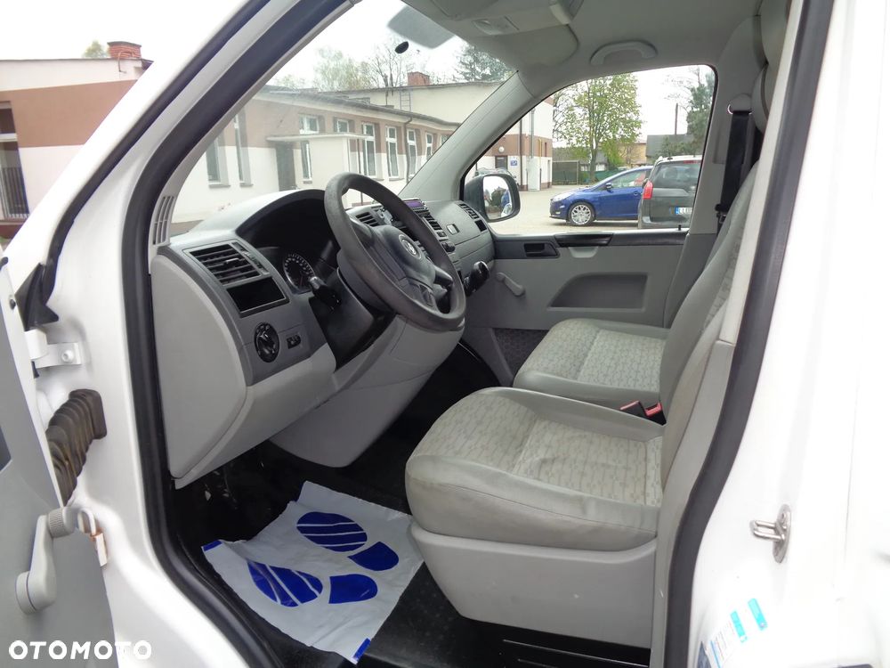 Volkswagen T5 LIFT - 9