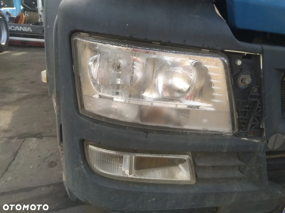Man TGS 18.440 lampa przednia prawa - 1