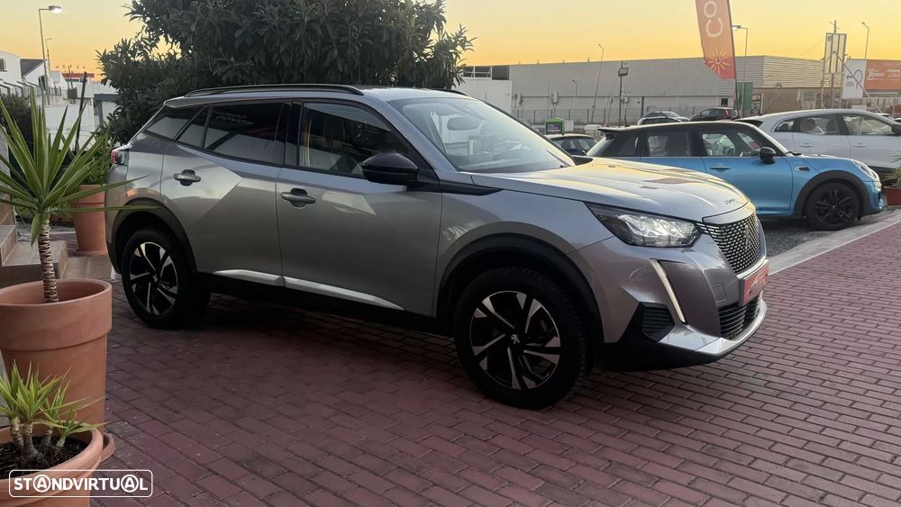 Peugeot 2008 1.5 BlueHDi Allure Pack EAT8 - 33